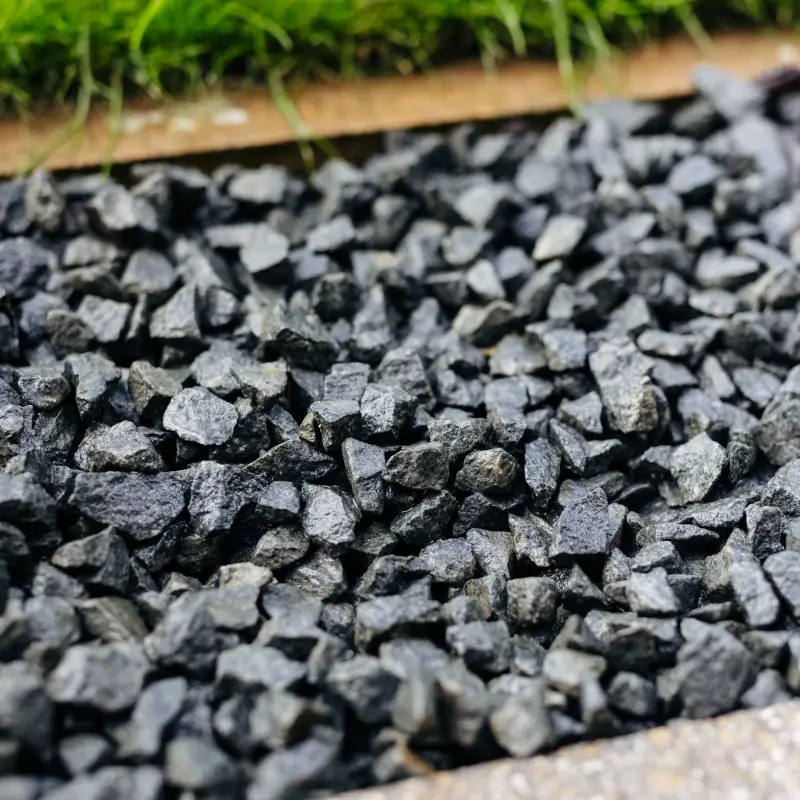 Black Basalt Chippings 20mm Bulk Bag - Image 2