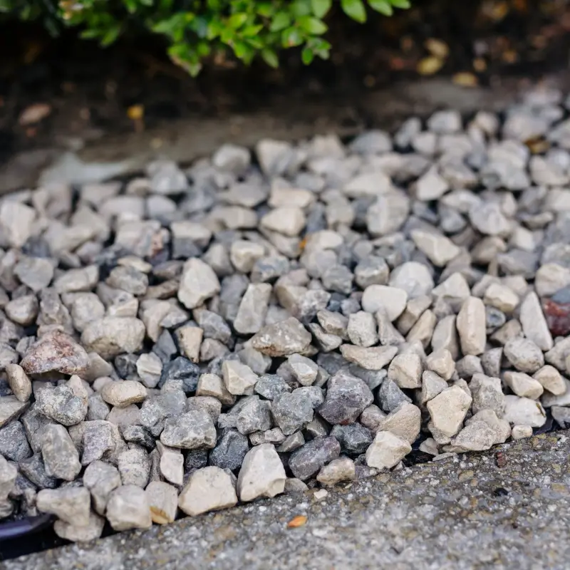 Limestone Chippings 20mm Bulk Bag - Image 2