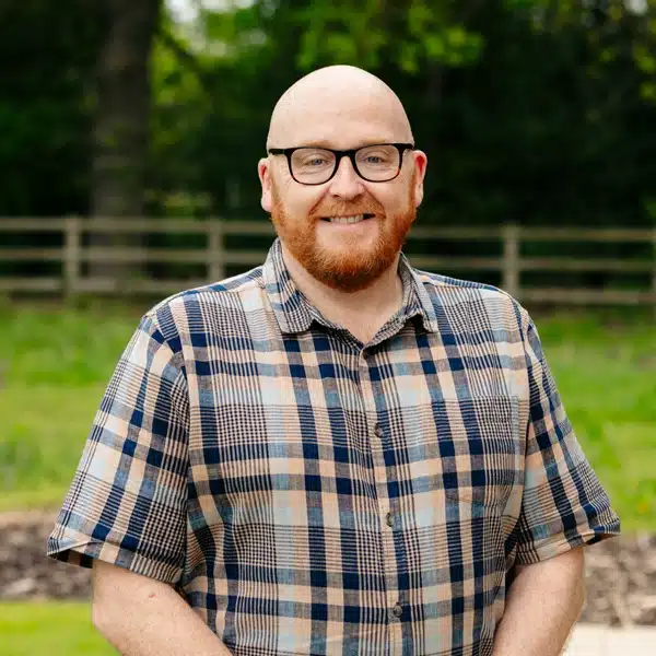 Robert Theakstone 600×600 Staff - Robert Theakstone